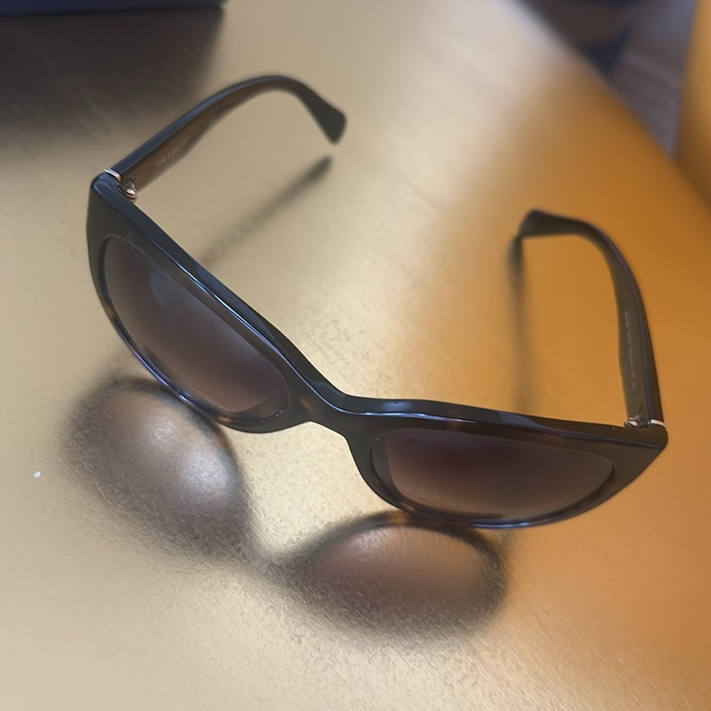 PRADA SUNGLASSES - Picture 2 of 5